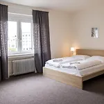 Le Petit 3* براتسيلافا