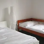 Le Petit 3* براتسيلافا