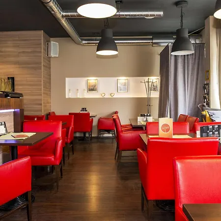 Le Petit 3* Братислава