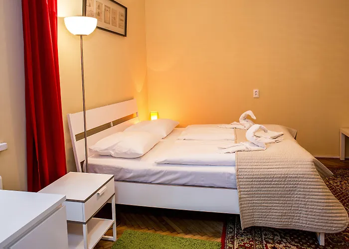 Отель Le Petit 3*