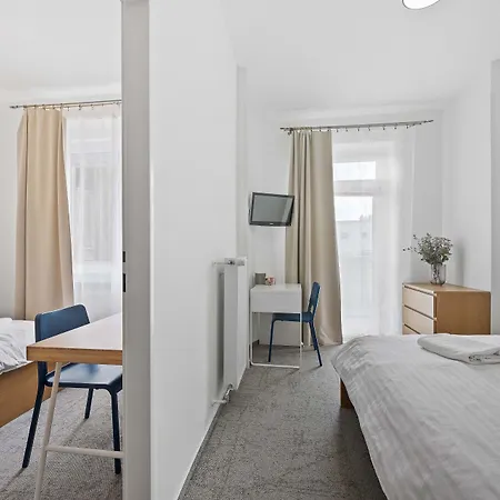 Le Petit Hotel 3*