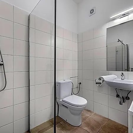 Le Petit Hotel