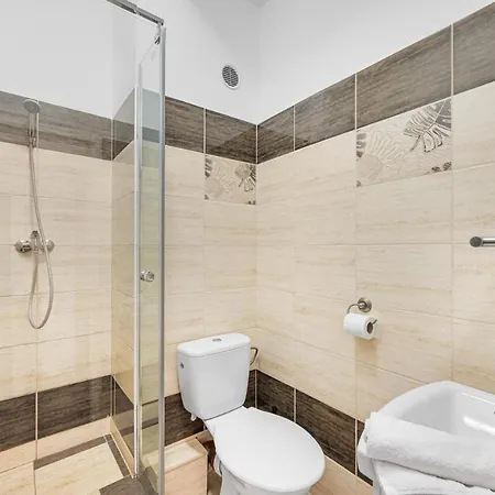 Petit Hotel 3*