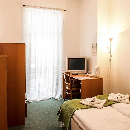 Hotel Petit